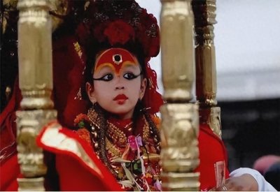 ​尽管已经通过了法律，但深受教义推崇的“印度圣女”依然屡禁不止